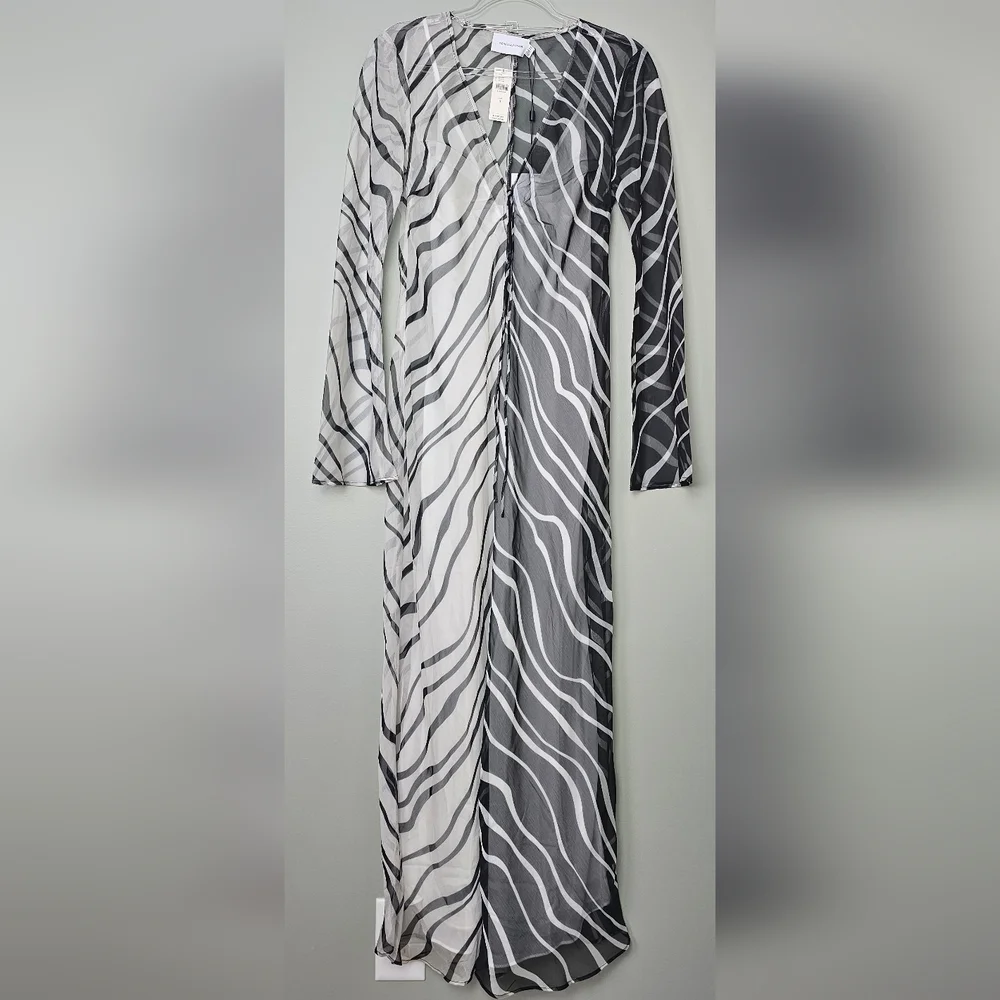 Significant Other Salma Long-Sleeve V-Neck Midi Dress, Black & White, Size 4